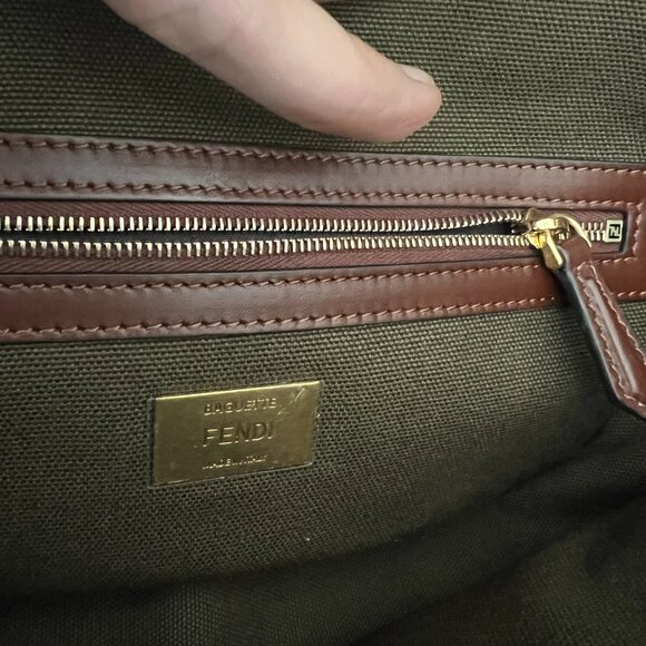 Fendi x Sara Coleman 2021 FF Fisheye baguette - Picture 9 of 9